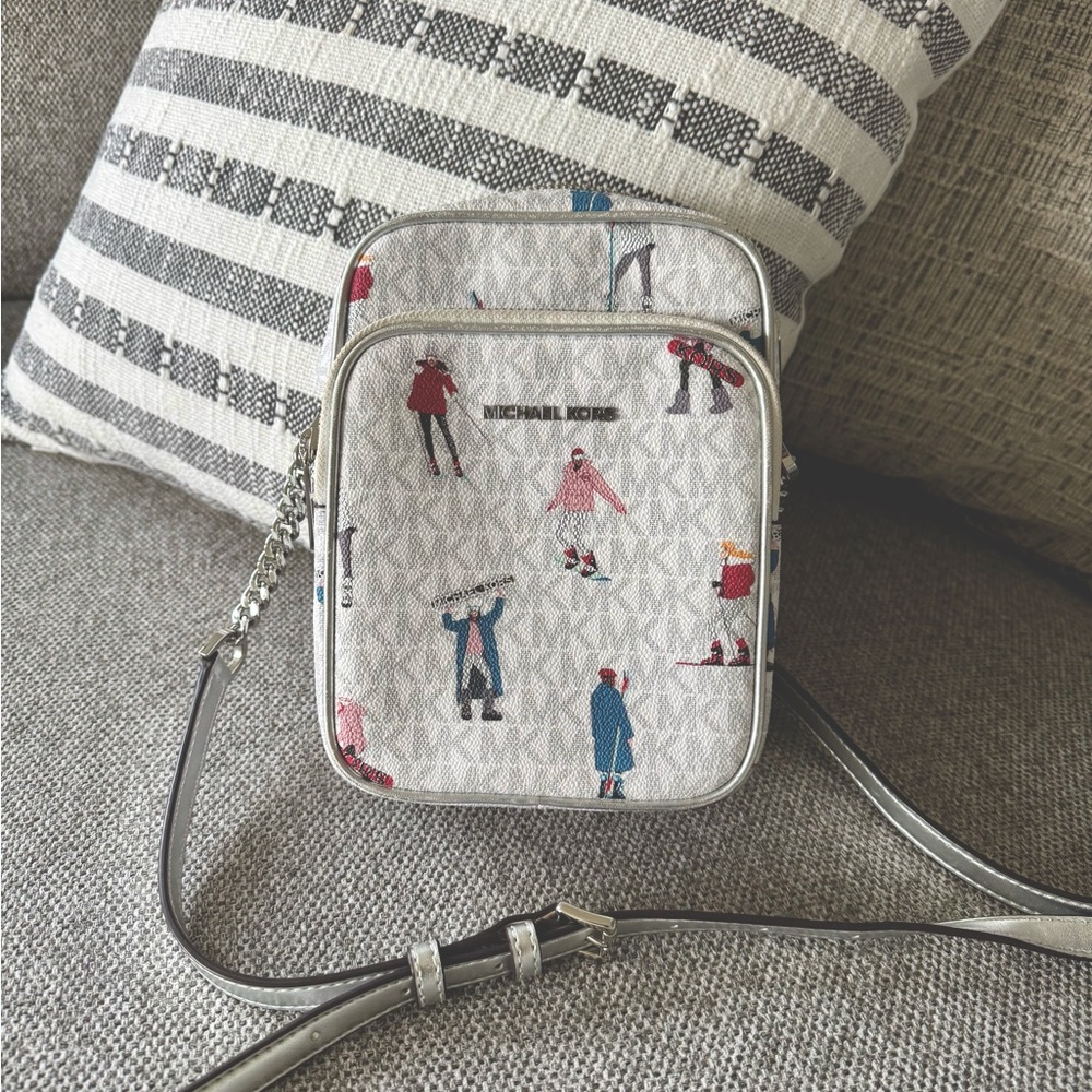 Michael Kors Jet Set Chain Crossbody